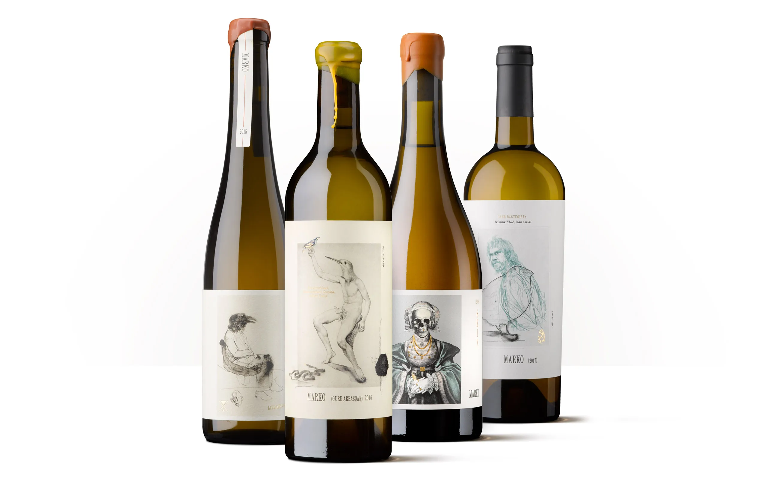 Silueta de una botella de Marko Late Harvest, txakoli de Oxer Wines.