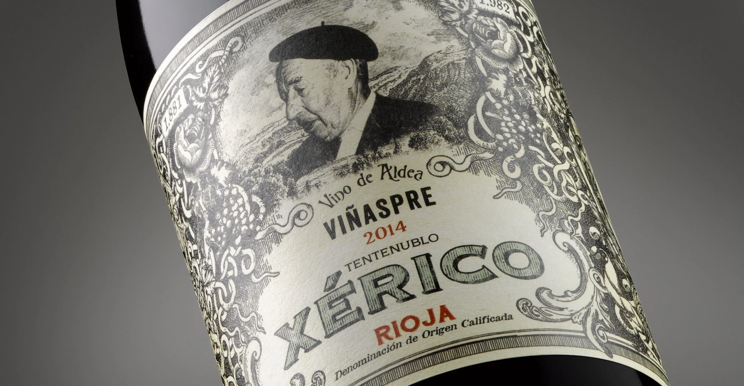 Botellas de Xérico y Údico de Tentenublo Wines, dos vinos inspirados en los suelos árido y húmedo.