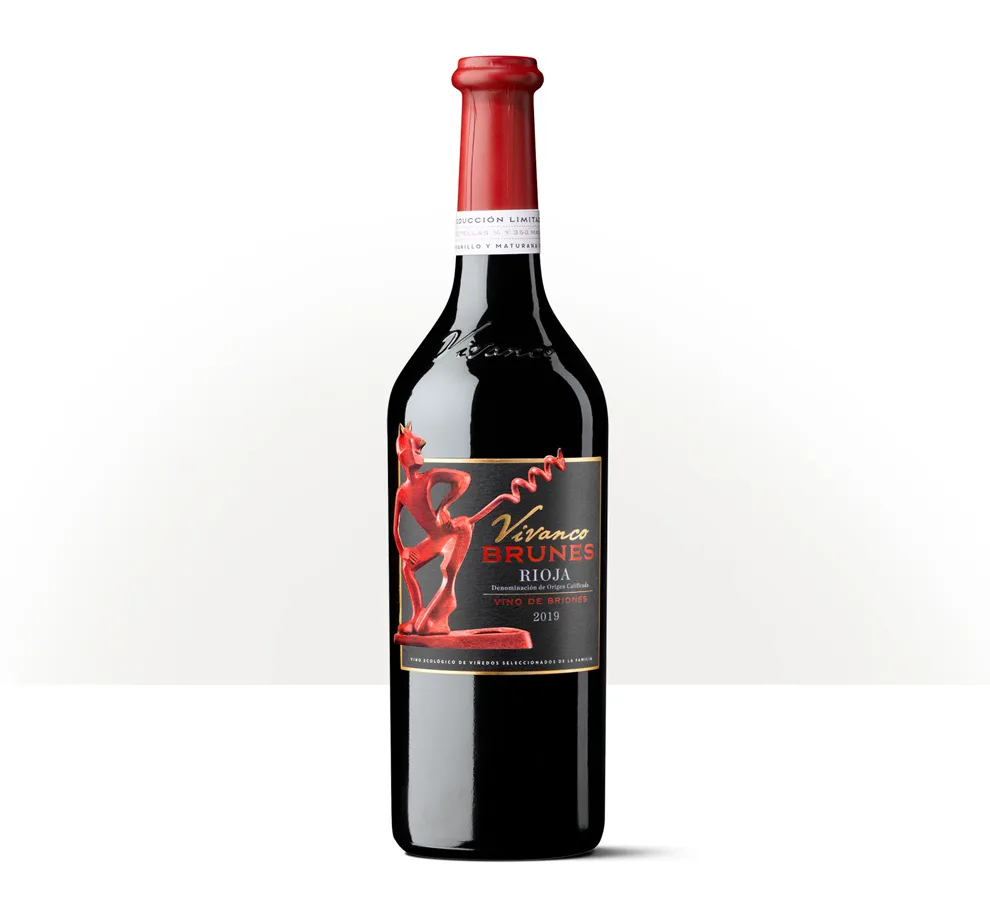 Silueta de una botella de Vivanco Brunes, con etiqueta oscura ilustrada con el sacacorchos Red Devil.